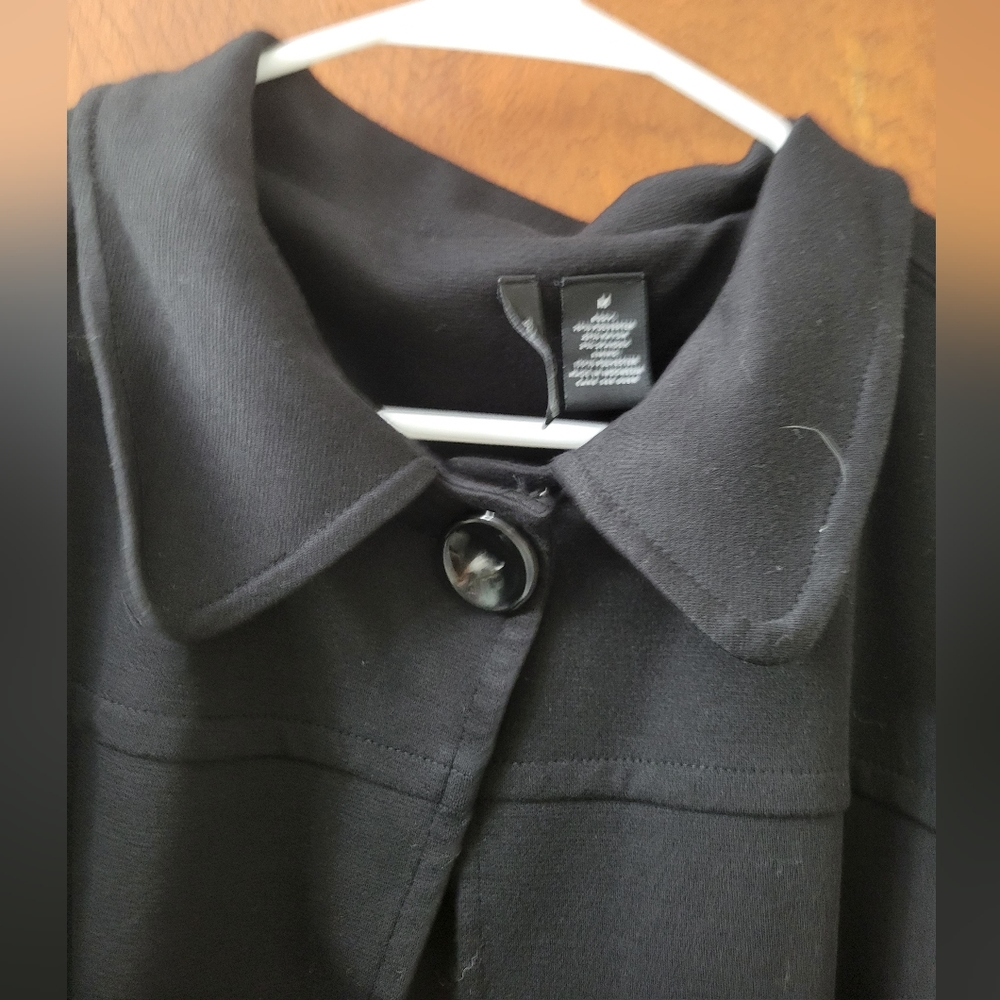 Womens collared Jacket - Picture 2 of 4